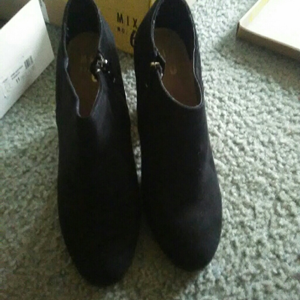 Women's booties